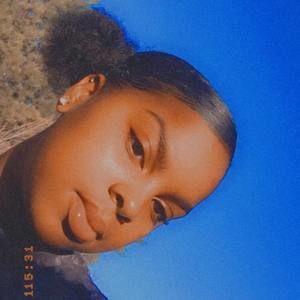 Meet your Posher, Ali'ya